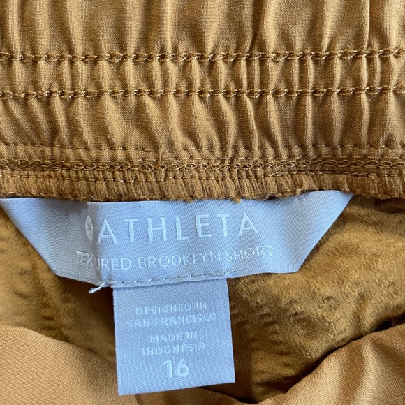 Athleta textured Brooklyn shorts - Picture 6 of 6
